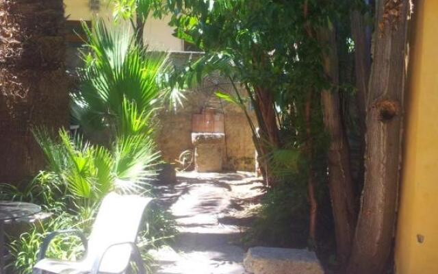 Villino with Garden