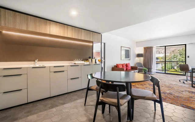 Crowne Plaza Alice Springs Lasseters by IHG