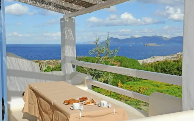 Sarakiniko View Studios
