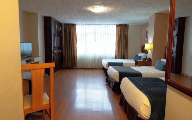 Santa Monica Hotel