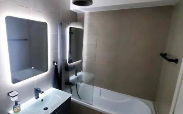 Sunny 1BR Apt in Central Pipera
