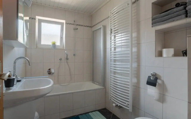 Tranquil Apartment in Marktleuthen near River & Forest