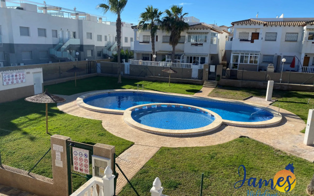 La Cinuelica R3 1st flr apt Overlooking Pool L149