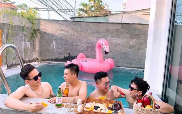 The 1993 Homestay