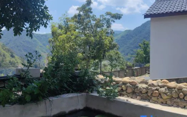 Qiqi Xixi B&B