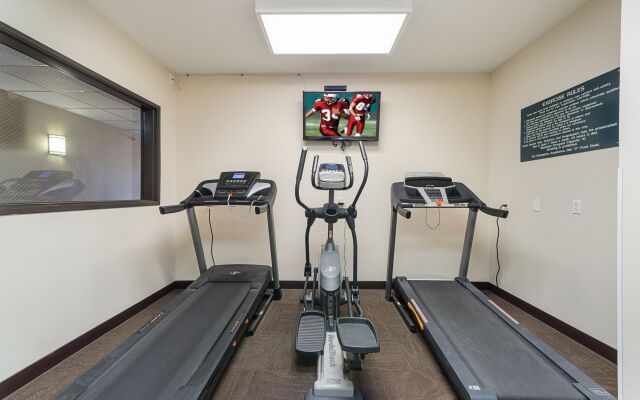 Red Roof Inn St Louis - Troy, IL