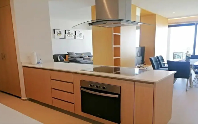 Condo Aria Ocean 501 by Kivoya