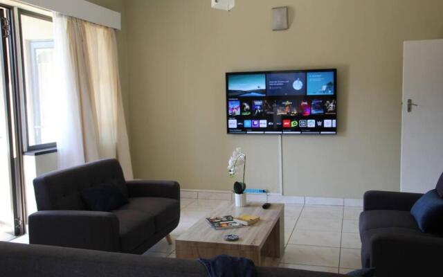 3 on 5: Houghton 3 Bedroom Home