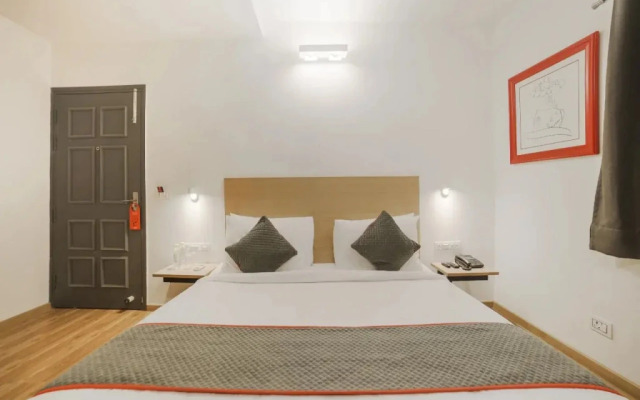 OYO Townhouse 82 Chander Nagar Janakpuri