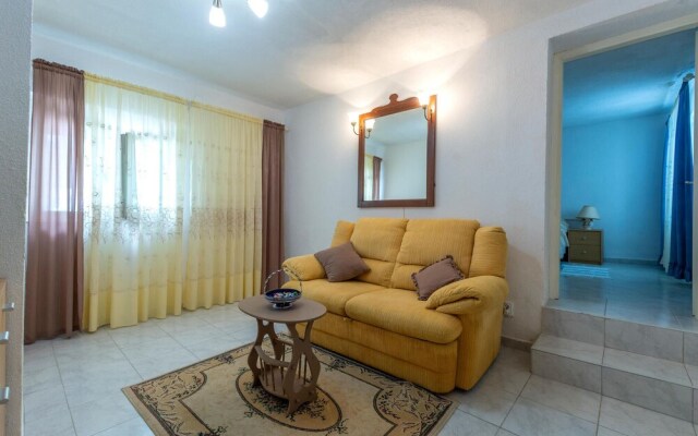 Amazing Home in Sucuraj With Wifi and 1 Bedrooms