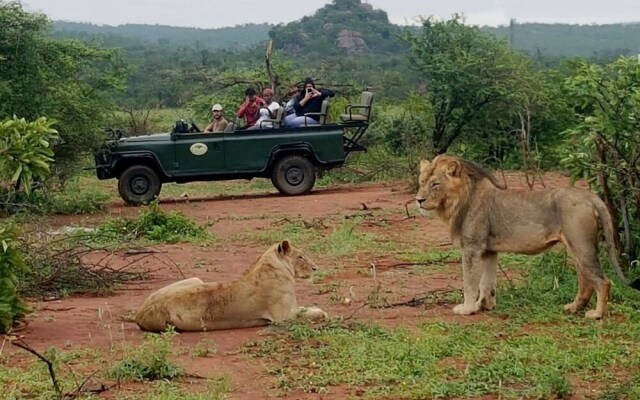 Lions Place
