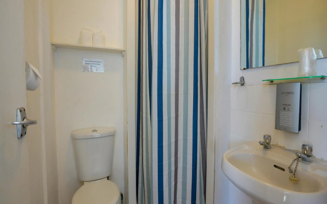 OYO Shanklin Beach Hotel