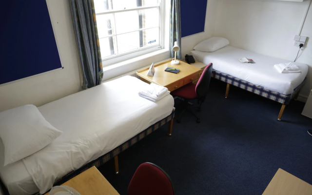 Pembridge Court Hotel
