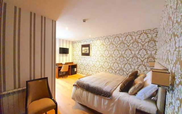 Hotel & Restaurant La Croix Blanche De Sologne