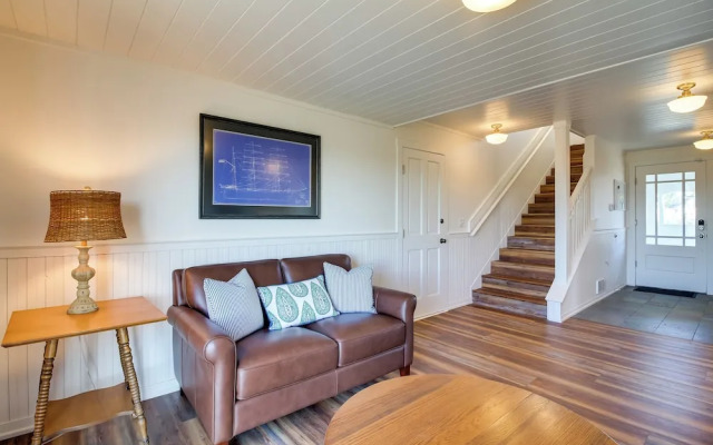 Scenic Bandon Vacation Rental w/ Beach Access!