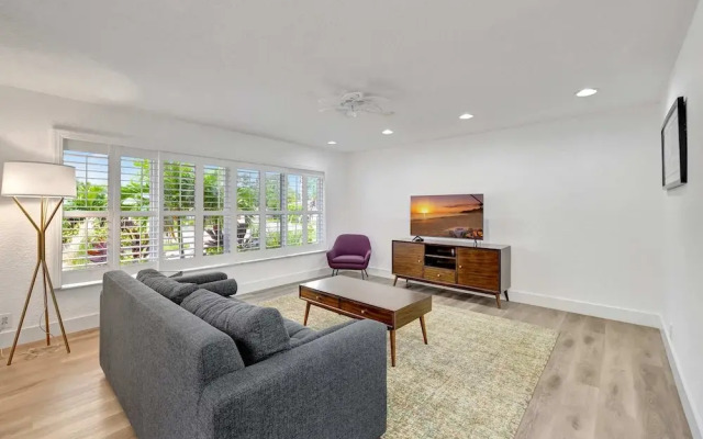 Waterfront Paradise Chic 3 BDR