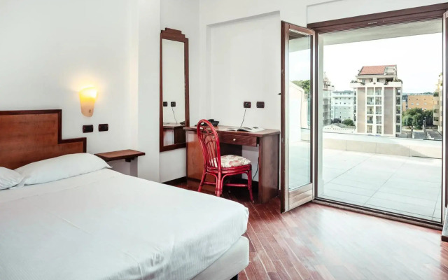 Hotel Carlo Felice