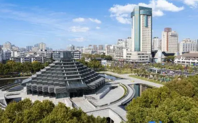 Zhihui Hotel