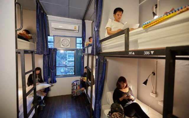 Meet Up Hostel Bangkok