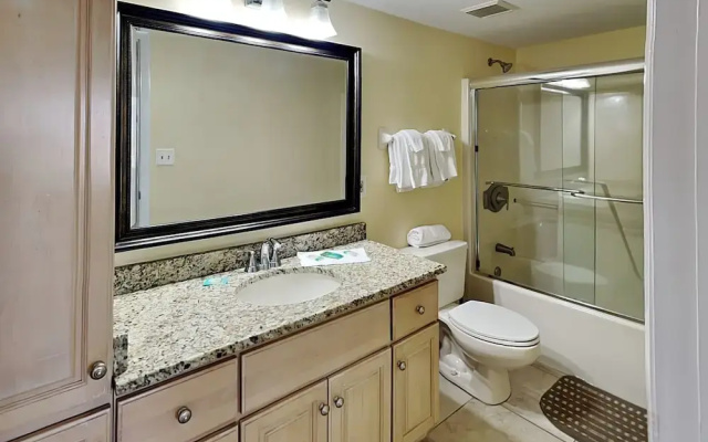 Santa Maria 208 by Distinctive Beach Rentals