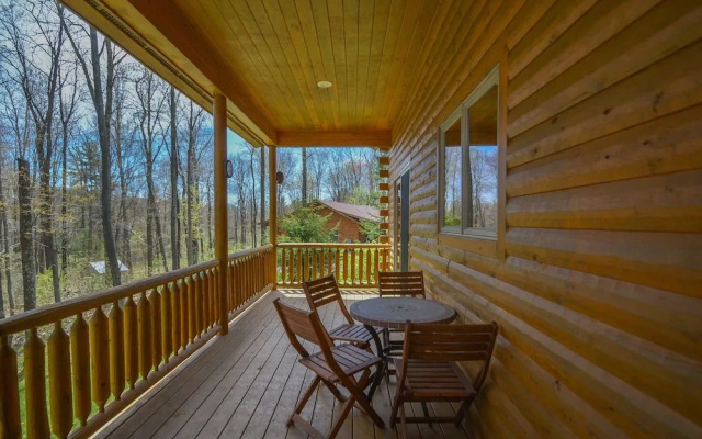 Donovan's Dacha by Taylor Made Deep Creek