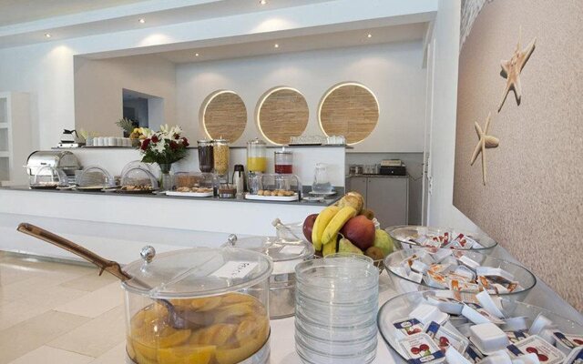 Zannis Hotel