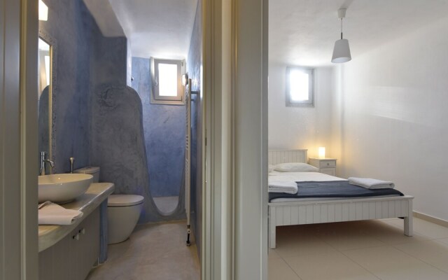 Villa Acqua · Gorgeous pool villa, stunning sea views, helipad!