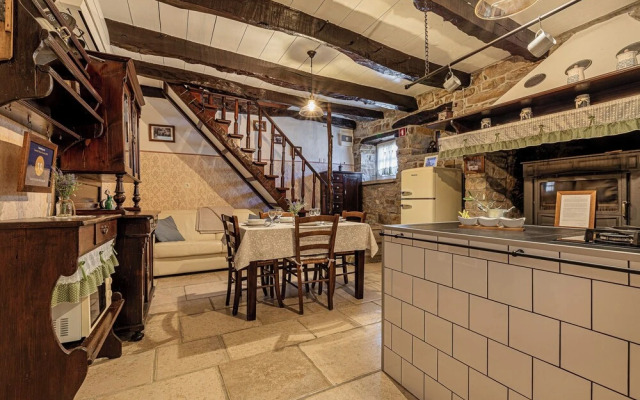 Istrian Stone House With Hot Tub