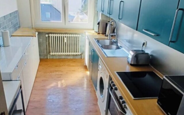 Large 3bedrooms in belair TerraceParking