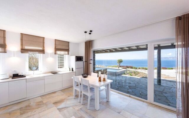 Vathi Bleu Private Villas