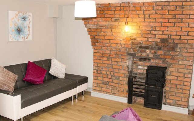 Modern Duplex Apartment Nr Liverpool ONE