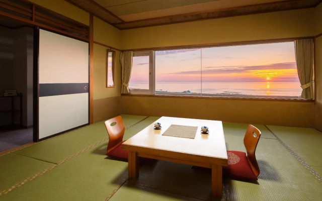 Hanayubi Nihonkai – Guest Rooms – Tsuruoka