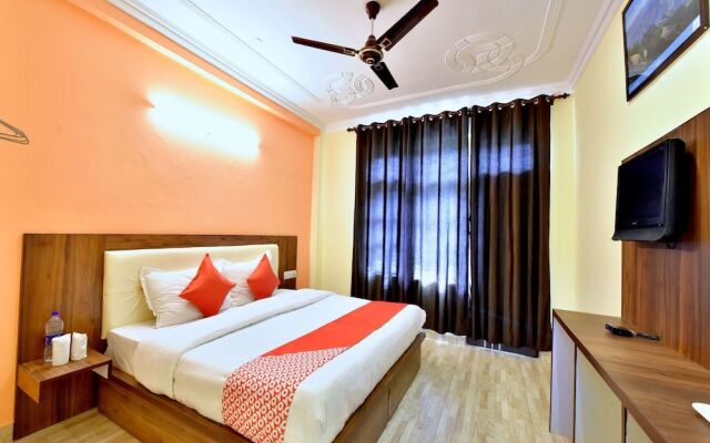 OYO 12907 Hotel Isha Residency