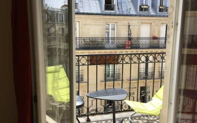 Close To Montmartre 1 Bedroom Apartment