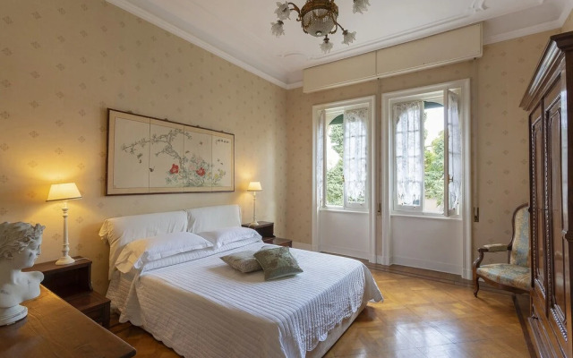 Albaro Classic Apartment by Wonderful Italy