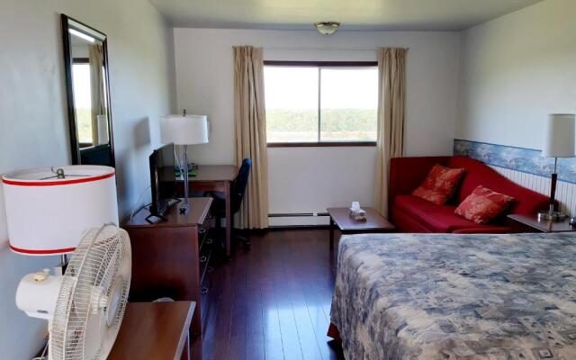 Balmoral Motel