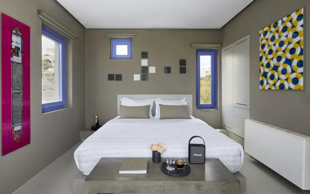 My Santorini Villa, Pyrgos