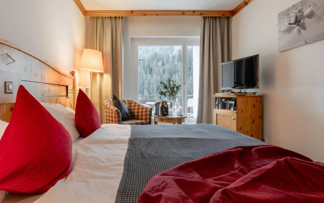 Arosa Alpine Club - Adults Only