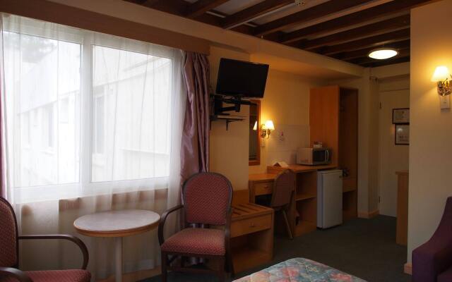 Edgecliff Lodge Motel