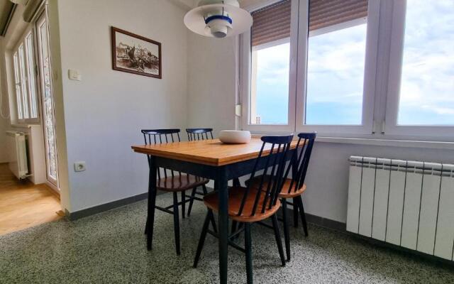 Opatija 10 Apartment with parking, 300m to the sea