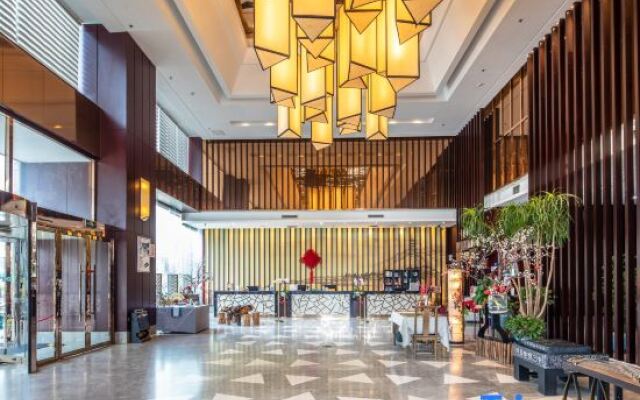 Scholars Hotel (Zhenjiang City Government Sports Exhibition Center)
