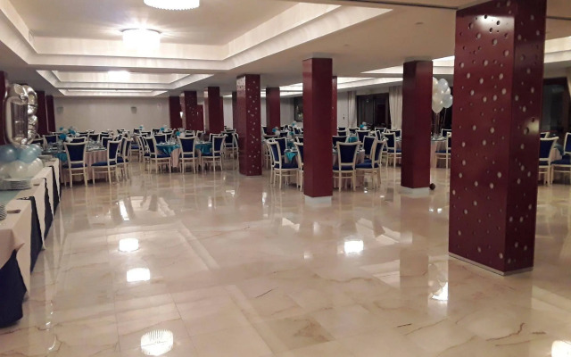 Prince Franklyn Hotel