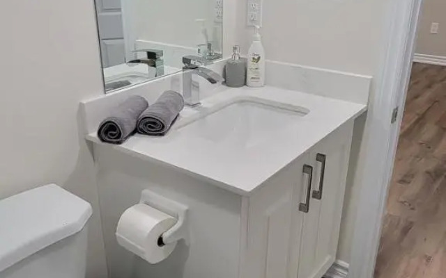 Guest Suite in Whitby