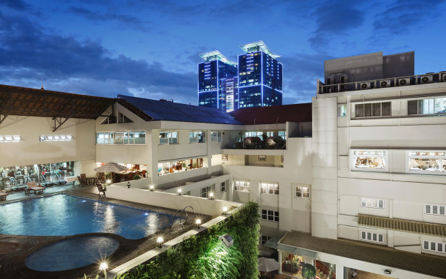 Rex Hotel
