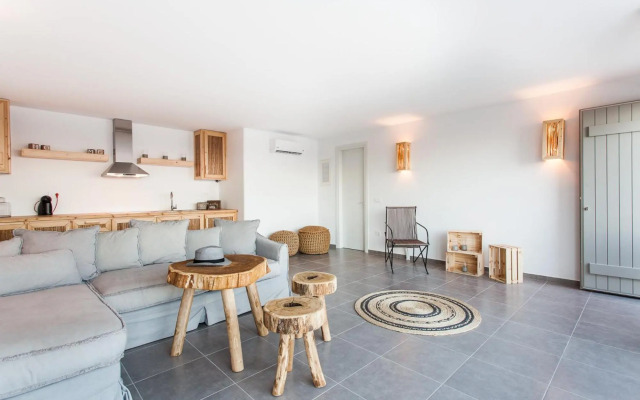 Myconian Platinum Villas