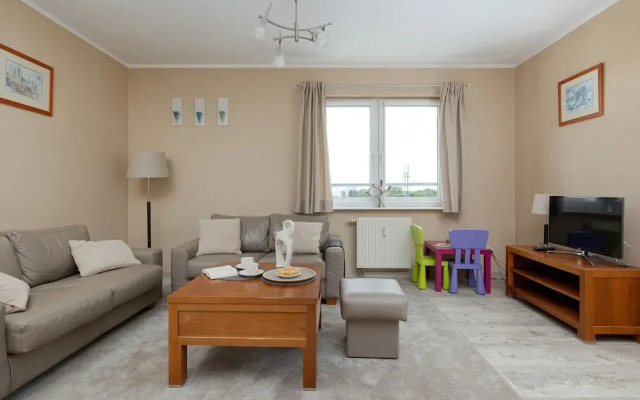 Reymonta Apartments by Renters