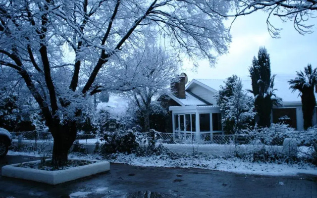 Rosewood Corner, Clarens