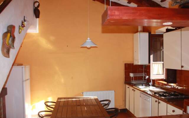 Modern Holiday Home in Subirats With Swimming Pool