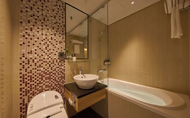 M Village Hotel Kim Ma