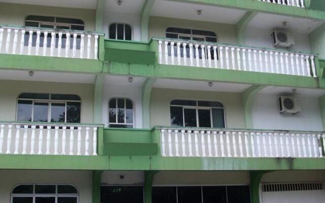 Hotel Dourado
